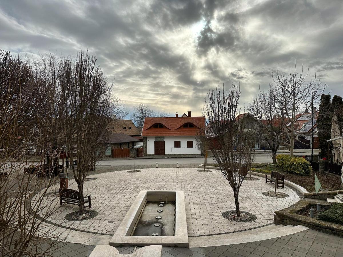 Piros Vendeghaz Villa Tihany Luaran gambar